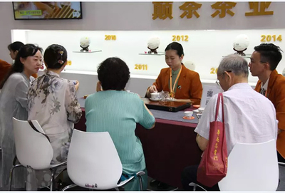 2019春季茶博會(huì)隆重開幕，現(xiàn)場(chǎng)直擊巔茶茶館與倉儲(chǔ)服務(wù)新體驗(yàn)